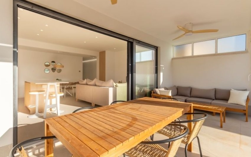 Reventa - Villa -
Torrevieja - Costa Blanca