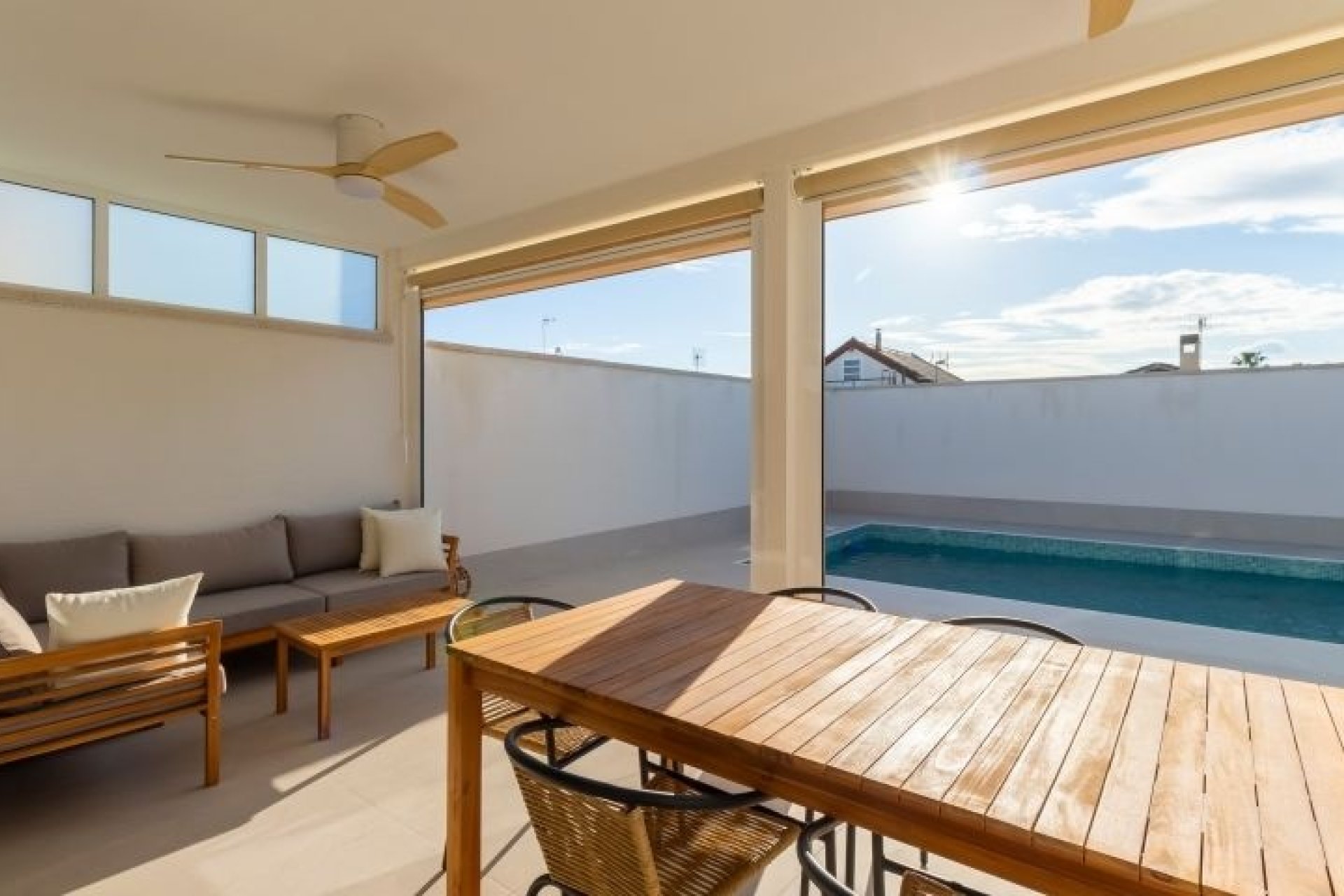 Reventa - Villa -
Torrevieja - Costa Blanca