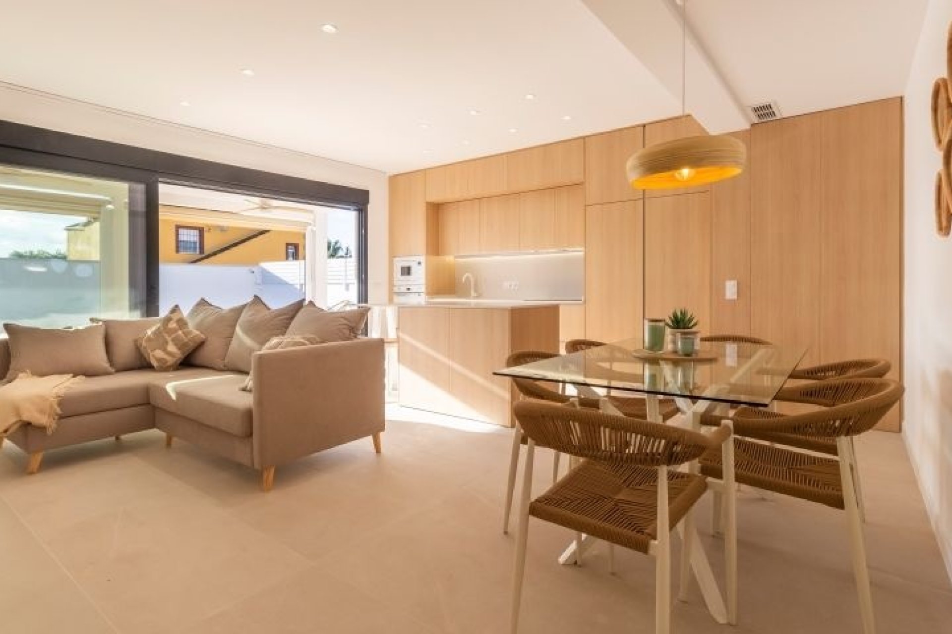 Reventa - Villa -
Torrevieja - Costa Blanca