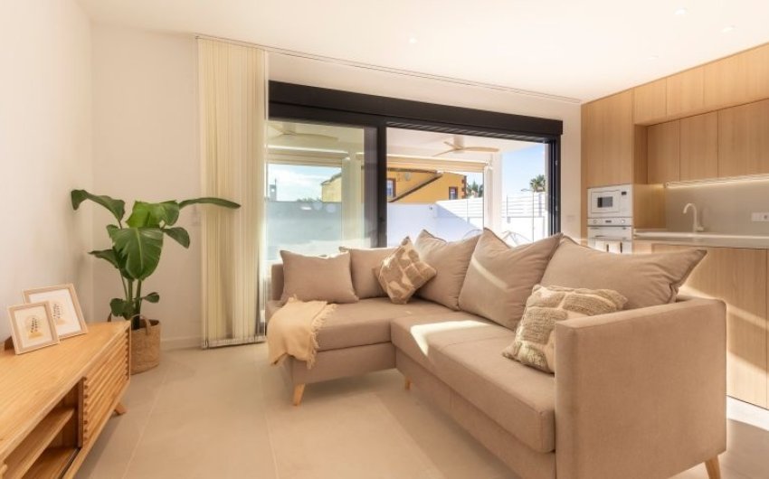 Reventa - Villa -
Torrevieja - Costa Blanca