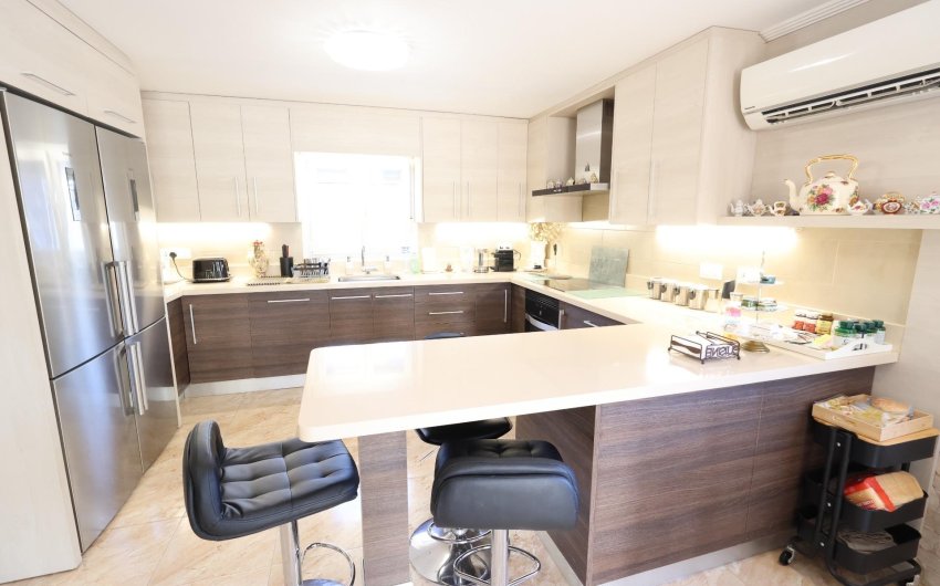 Reventa - Villa -
Torrevieja - Costa Blanca