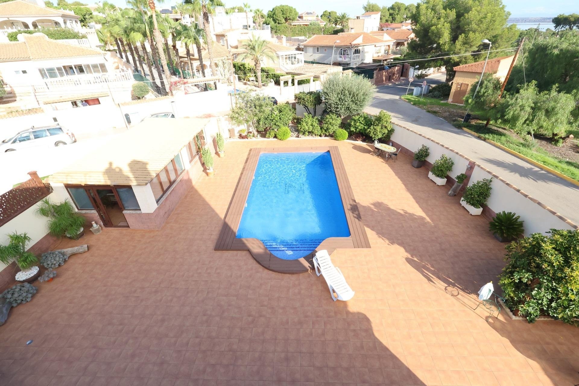 Reventa - Villa -
Torrevieja - Costa Blanca