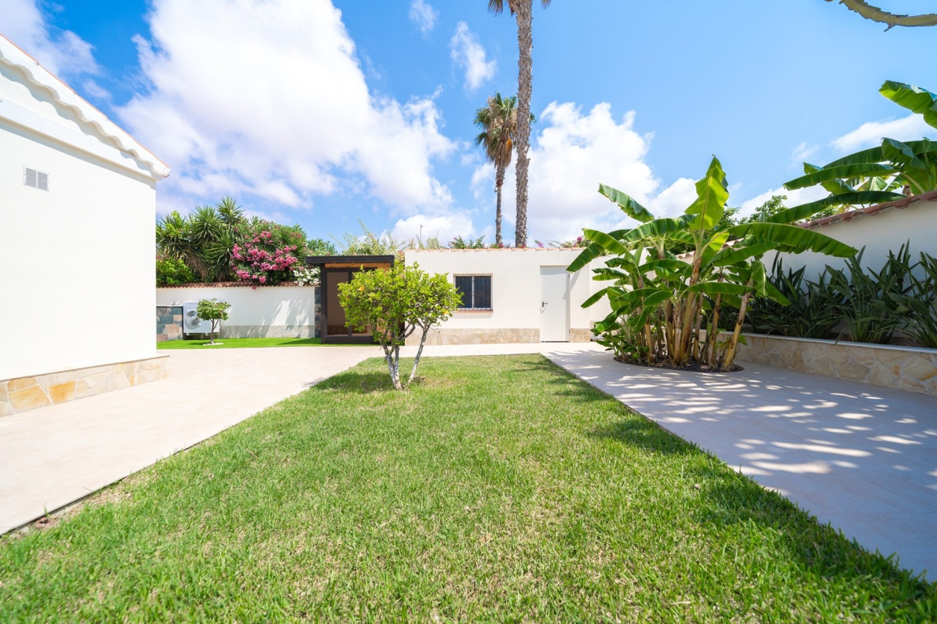 Reventa - Villa -
Torrevieja - Costa Blanca