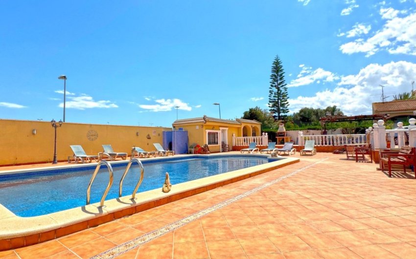 Reventa - Villa -
Torrevieja - Costa Blanca