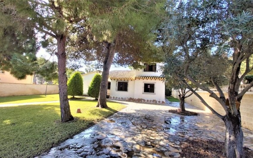 Reventa - Villa -
Torrevieja - Costa Blanca