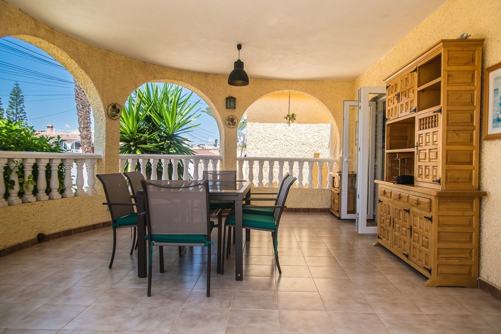 Reventa - Villa -
Torrevieja - Costa Blanca