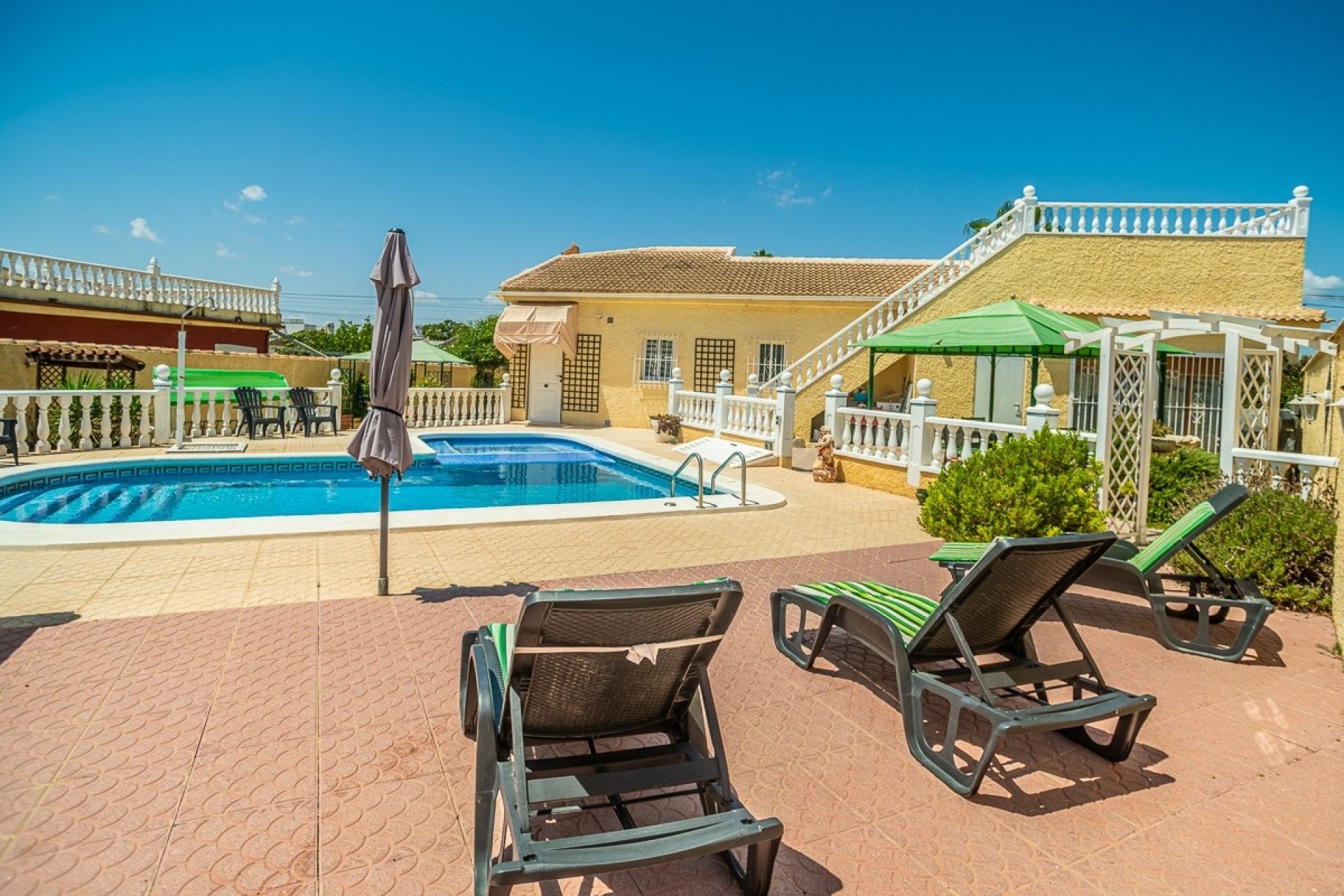 Reventa - Villa -
Torrevieja - Costa Blanca