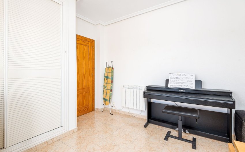 Reventa - Villa -
Torrevieja - Costa Blanca