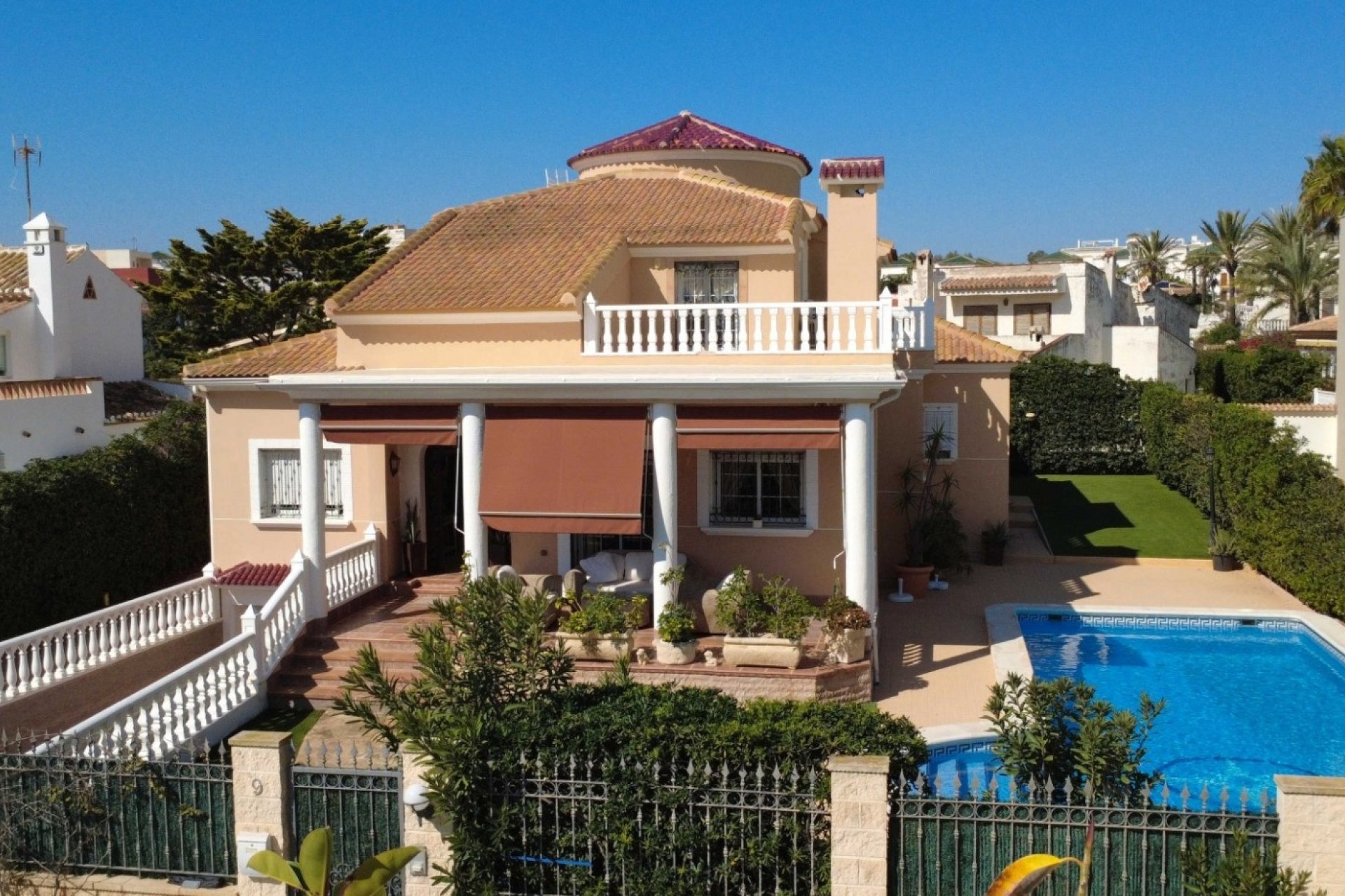 Reventa - Villa -
Torrevieja - Costa Blanca