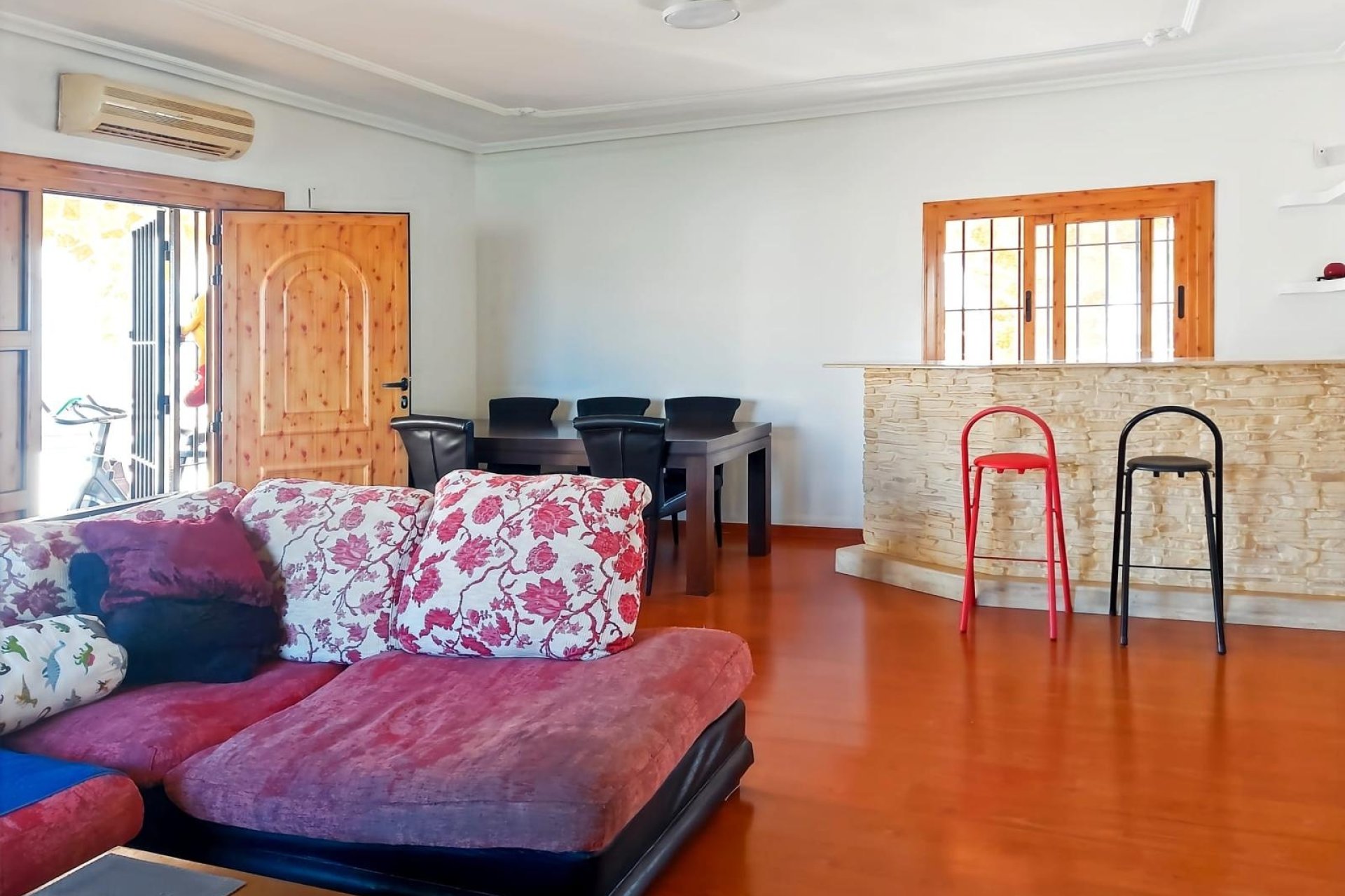 Reventa - Villa -
Torrevieja - Costa Blanca