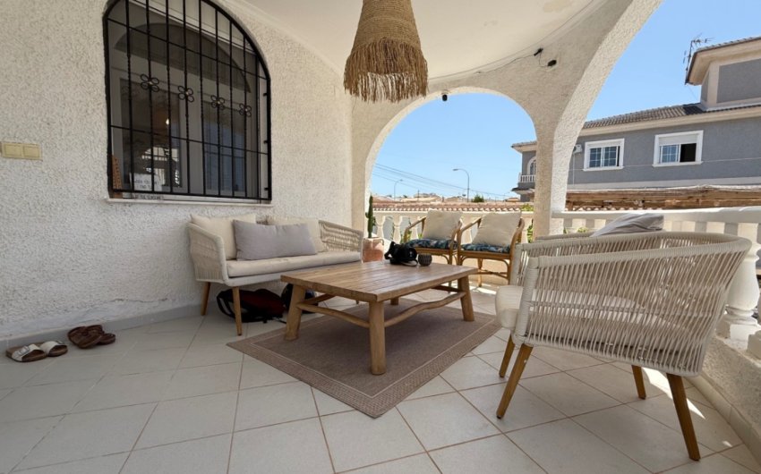 Reventa - Villa -
Torrevieja - Costa Blanca