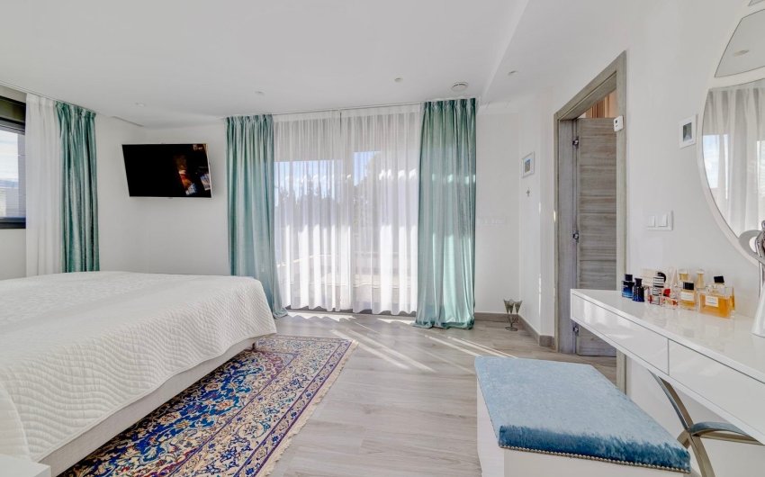 Reventa - Villa -
Torrevieja - Costa Blanca