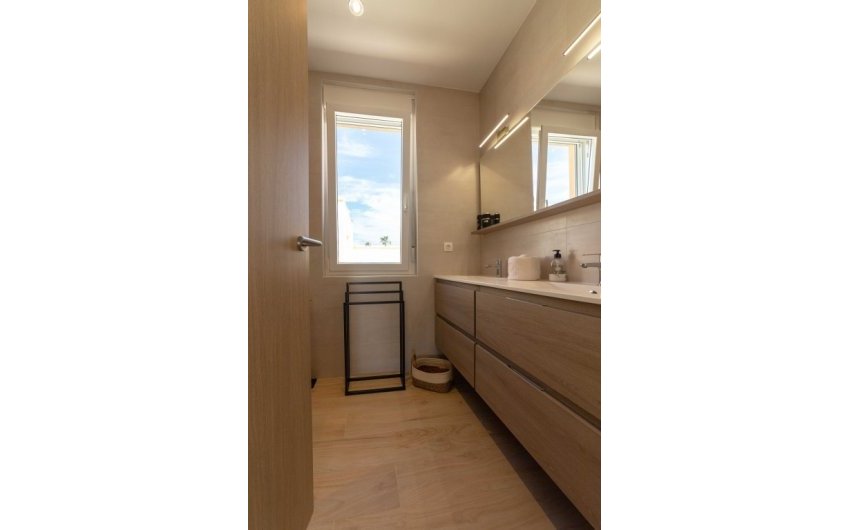 Reventa - Villa -
Torrevieja - Costa Blanca