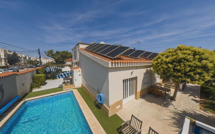 Reventa - Villa -
Torrevieja - Costa Blanca