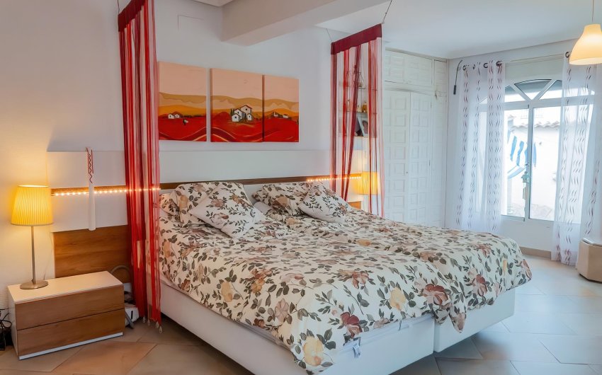 Reventa - Villa -
Torrevieja - Costa Blanca