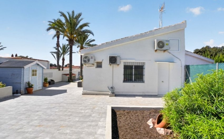 Reventa - Villa -
Torrevieja - Costa Blanca