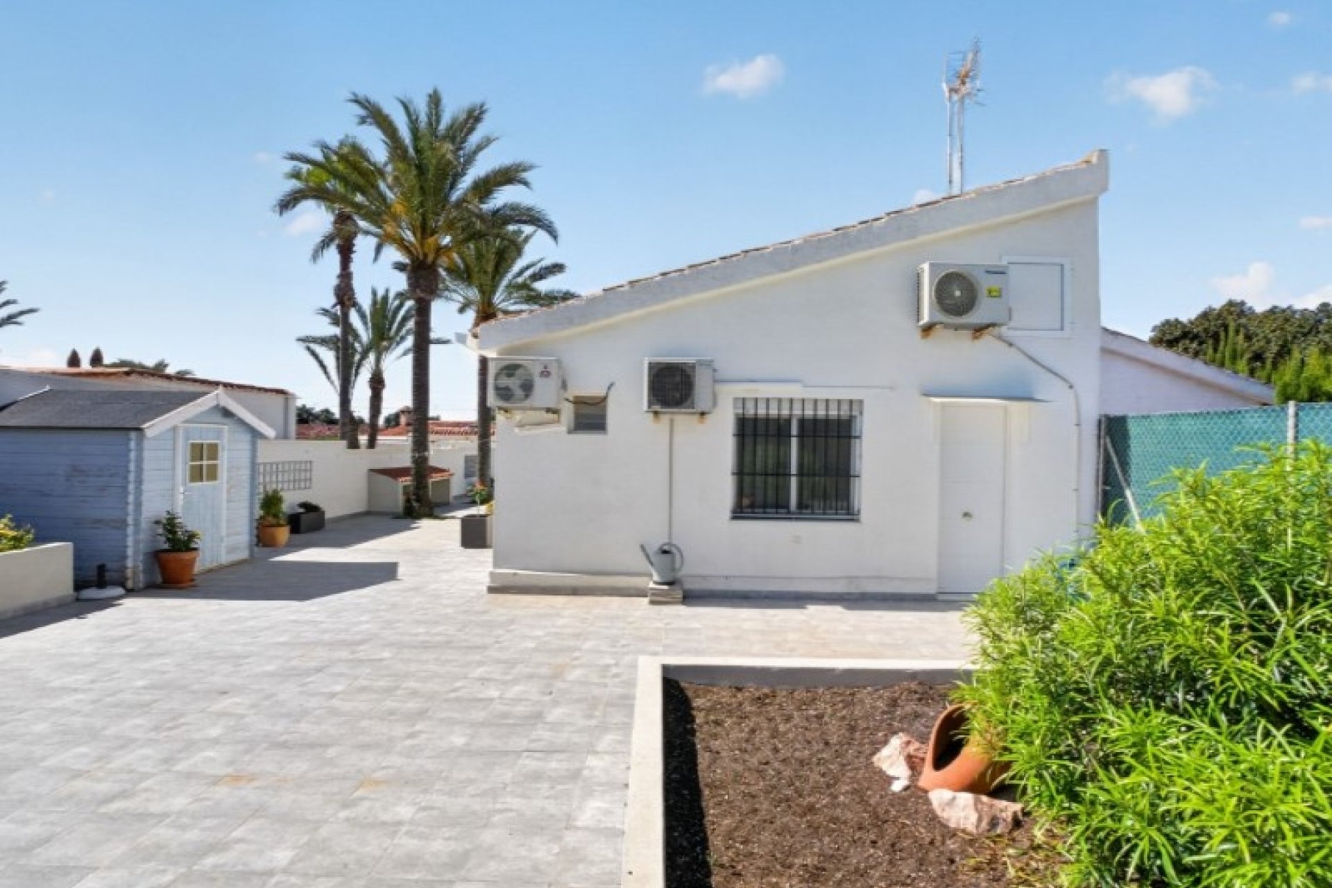 Reventa - Villa -
Torrevieja - Costa Blanca