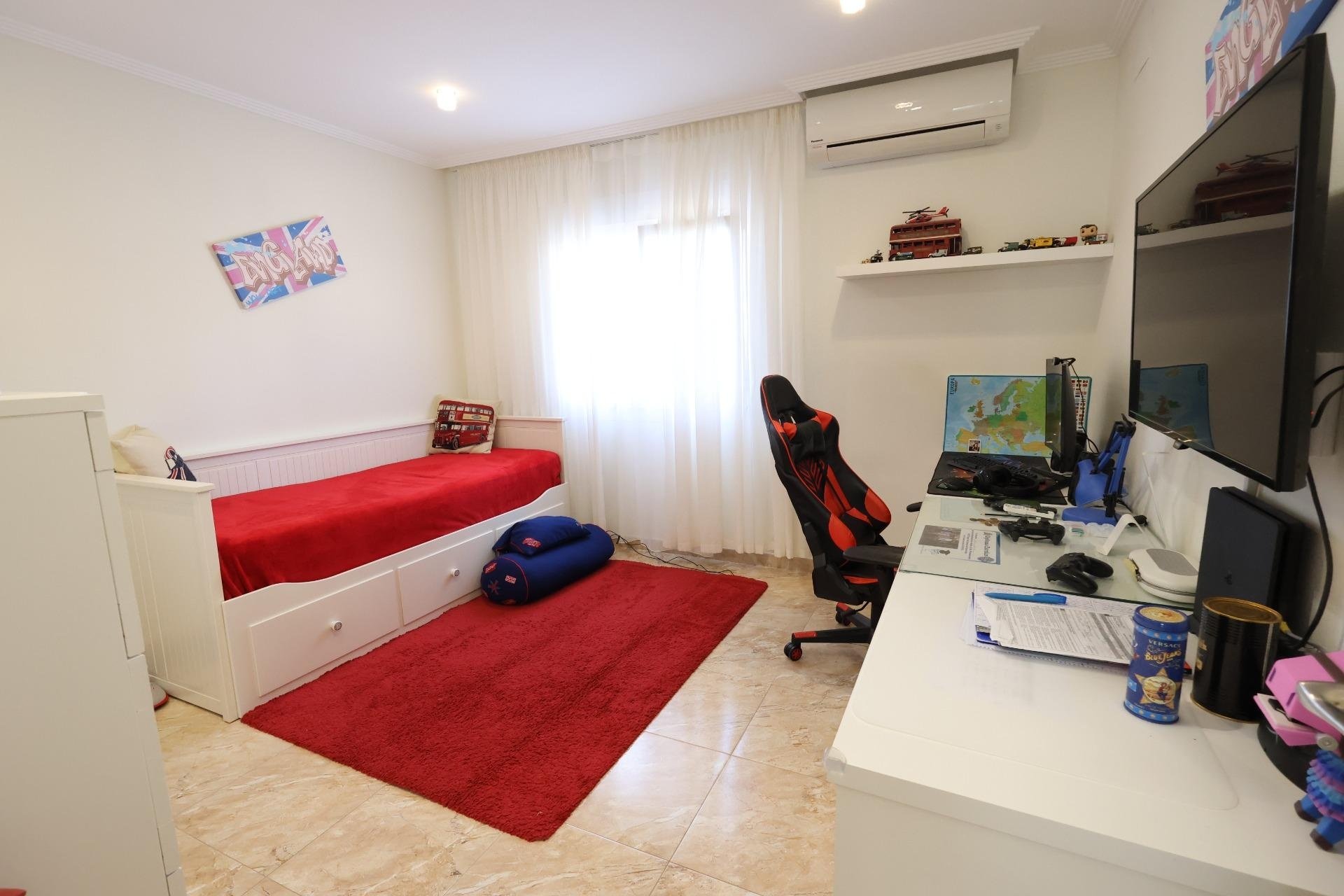 Reventa - Villa -
Torrevieja - Costa Blanca