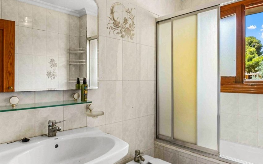 Reventa - Villa -
Torrevieja - Costa Blanca