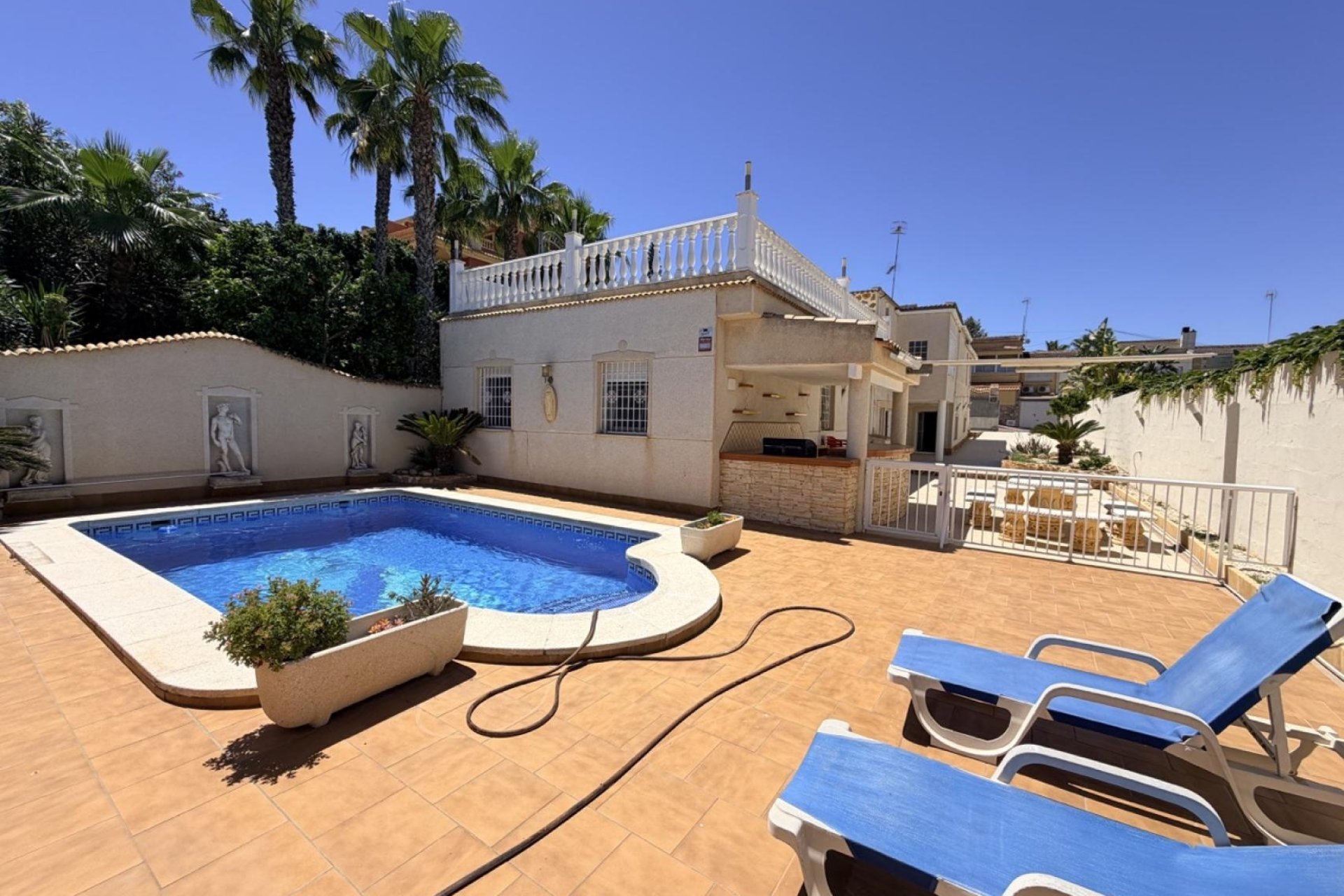 Reventa - Villa -
Torrevieja - Costa Blanca