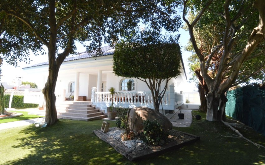 Reventa - Villa -
Torrevieja - Costa Blanca