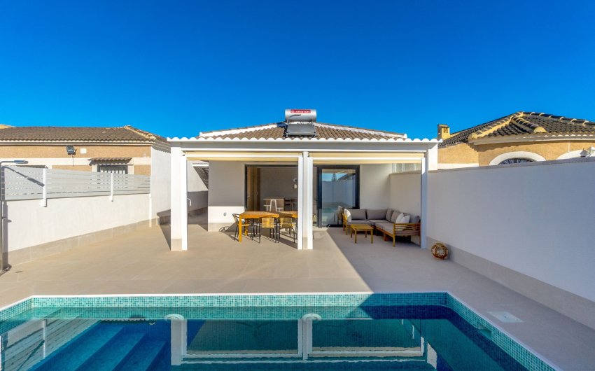Reventa - Villa -
Torrevieja - El Chaparral