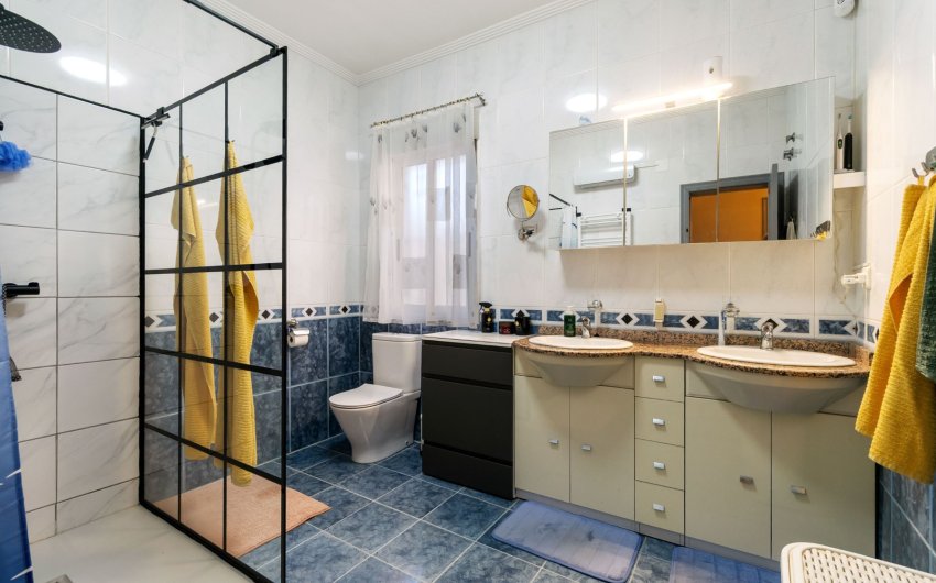 Reventa - Villa -
Torrevieja - El Chaparral