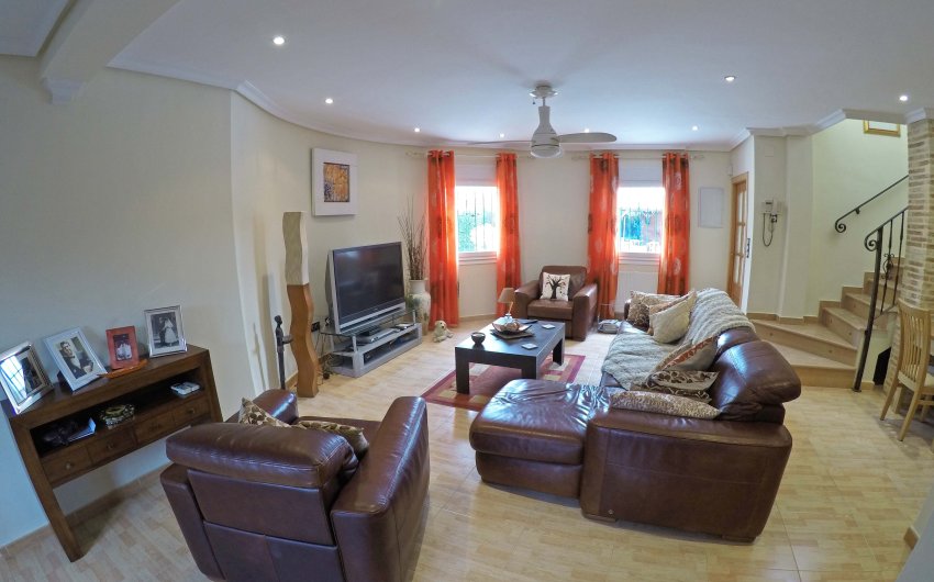 Reventa - Villa -
Torrevieja - El Chaparral