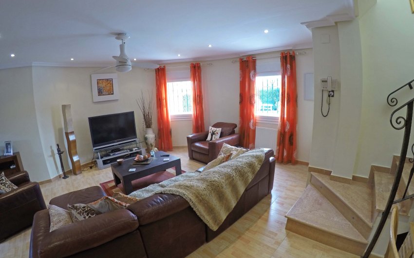 Reventa - Villa -
Torrevieja - El Chaparral