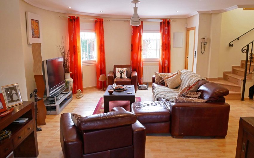 Reventa - Villa -
Torrevieja - El Chaparral