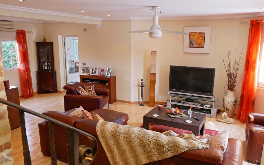 Reventa - Villa -
Torrevieja - El Chaparral