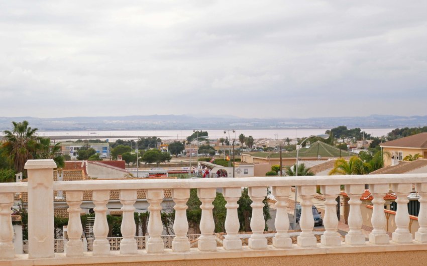 Reventa - Villa -
Torrevieja - El Chaparral