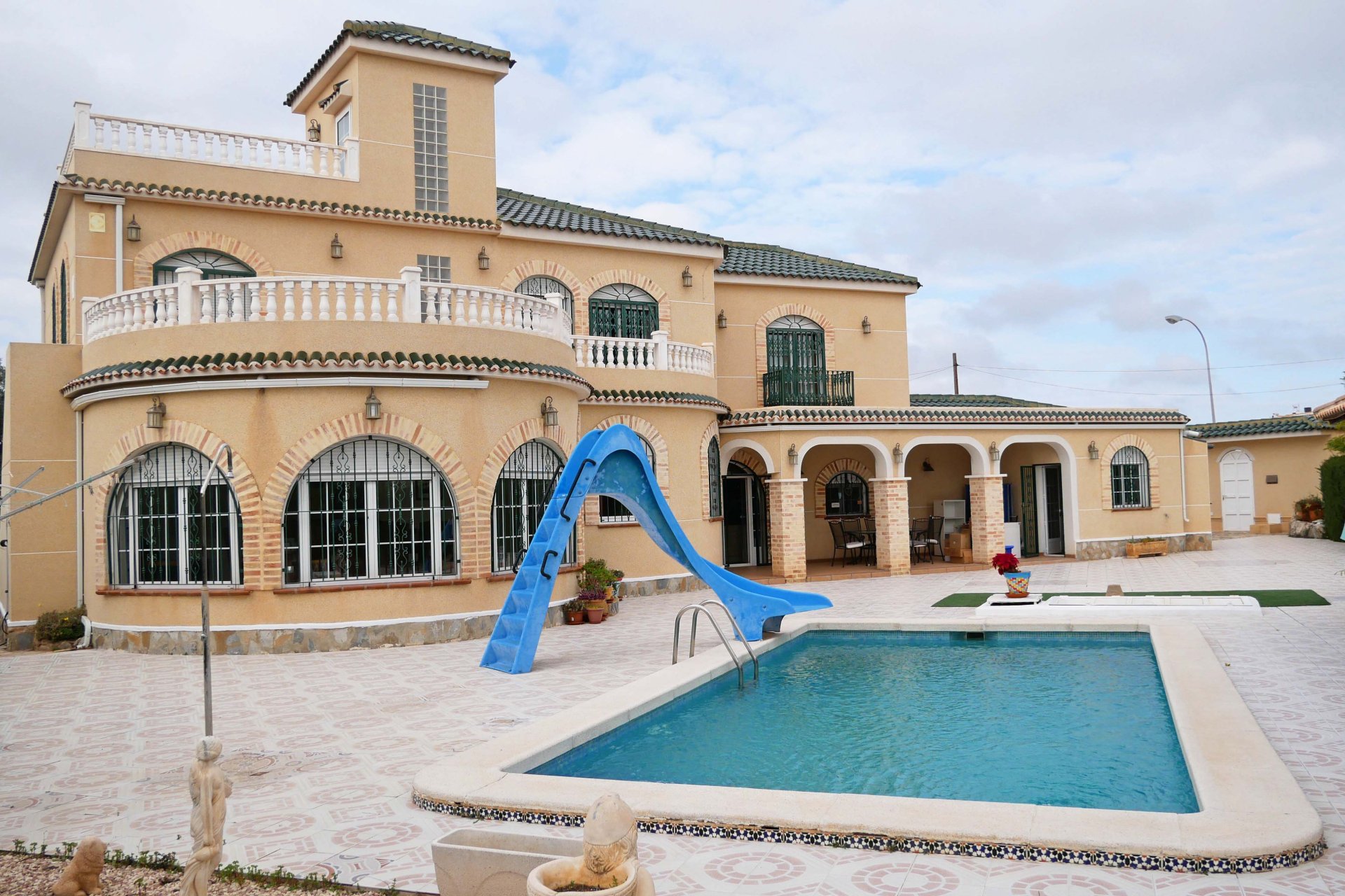 Reventa - Villa -
Torrevieja - El Chaparral