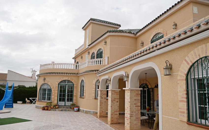 Reventa - Villa -
Torrevieja - El Chaparral