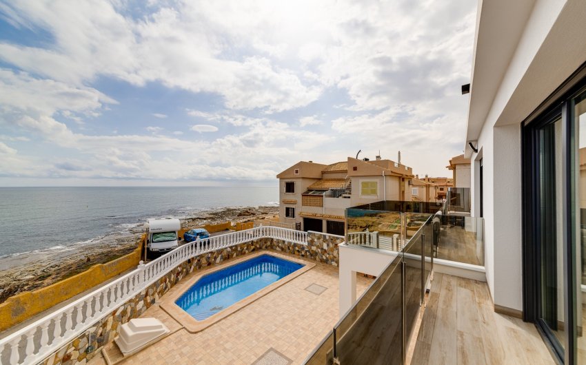 Reventa - Villa -
Torrevieja - La Mata