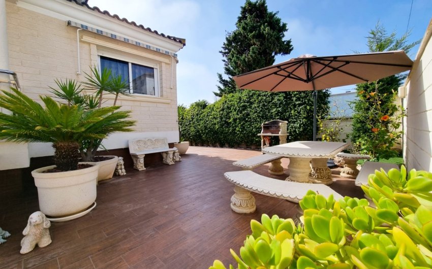 Reventa - Villa -
Torrevieja - La Mata