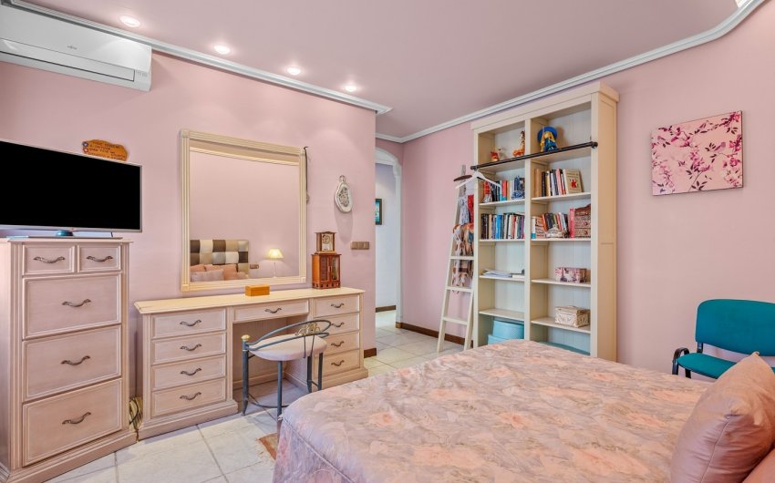Reventa - Villa -
Torrevieja - La Mata