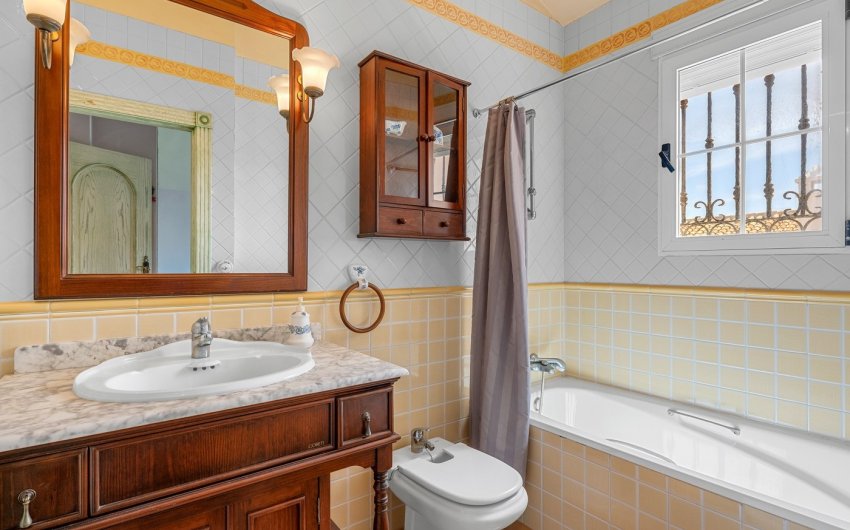 Reventa - Villa -
Torrevieja - La Mata