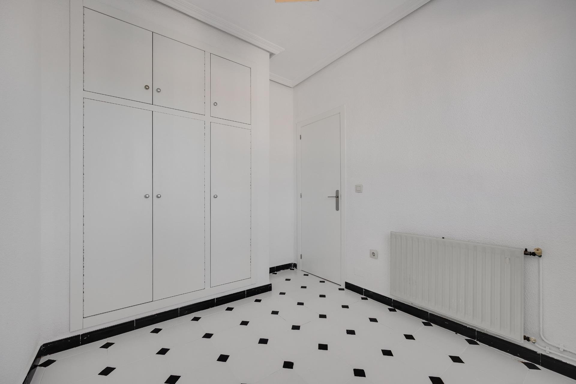 Reventa - Villa -
Torrevieja - La Siesta - El Salado - Torreta