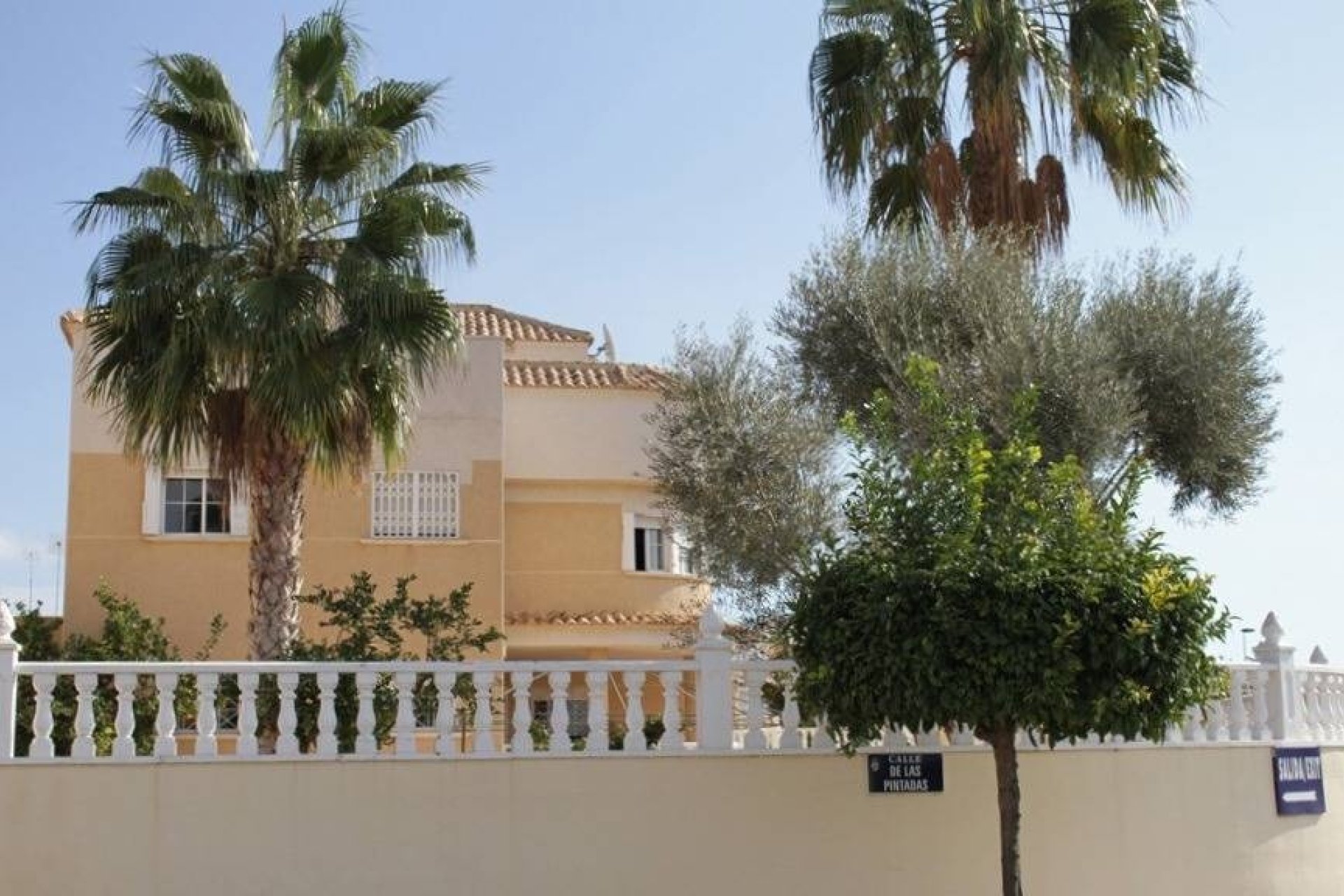 Reventa - Villa -
Torrevieja - La Siesta - El Salado - Torreta