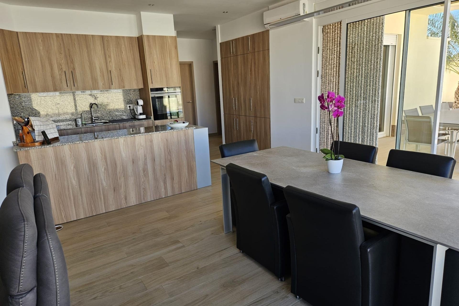Reventa - Villa -
Torrevieja - La Siesta - El Salado - Torreta