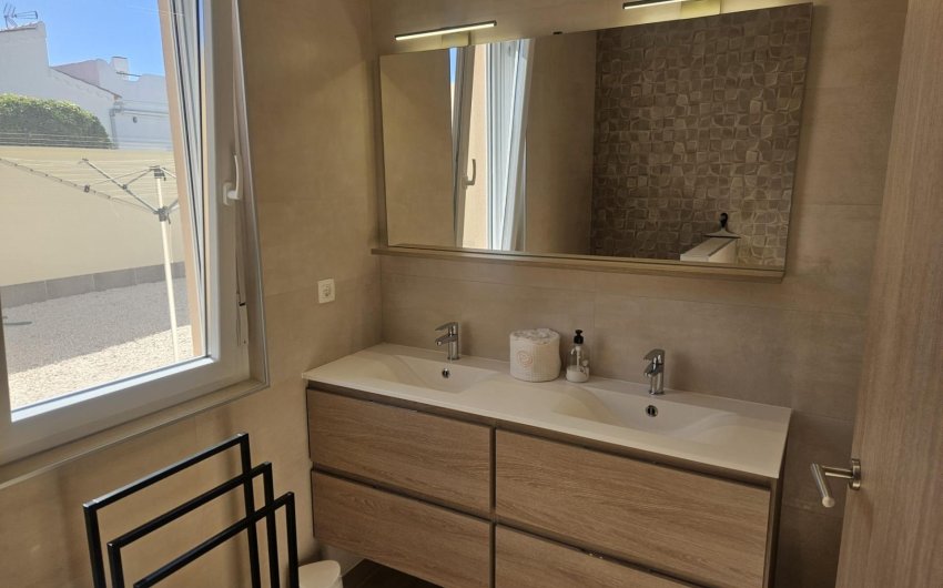 Reventa - Villa -
Torrevieja - La Siesta - El Salado - Torreta