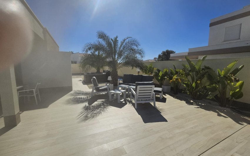 Reventa - Villa -
Torrevieja - La Siesta - El Salado - Torreta