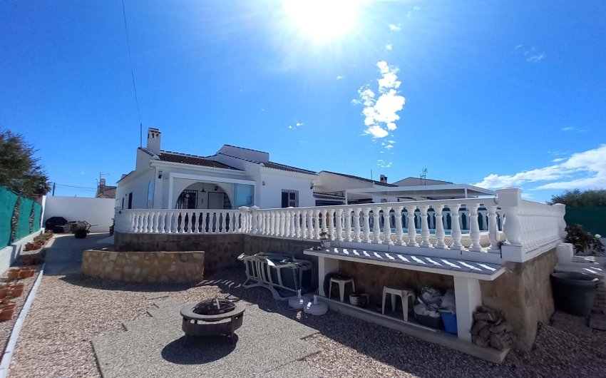 Reventa - Villa -
Torrevieja - La Siesta