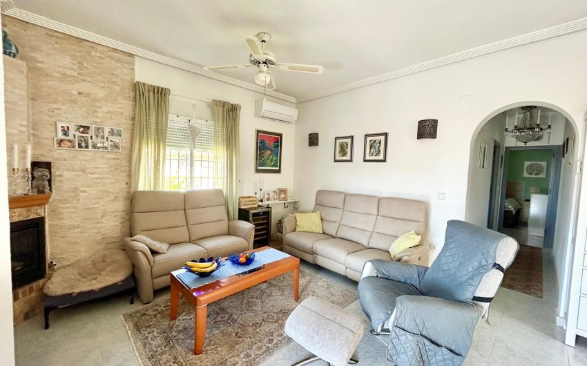 Reventa - Villa -
Torrevieja - La Siesta