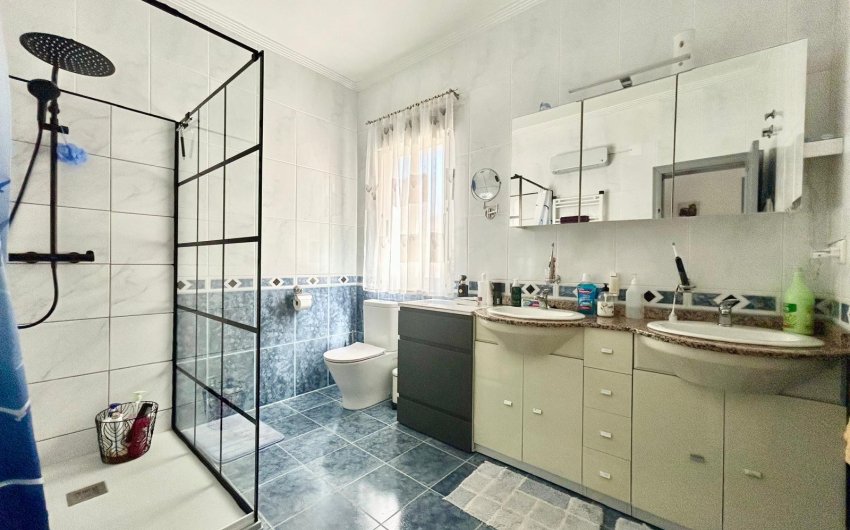 Reventa - Villa -
Torrevieja - La Siesta