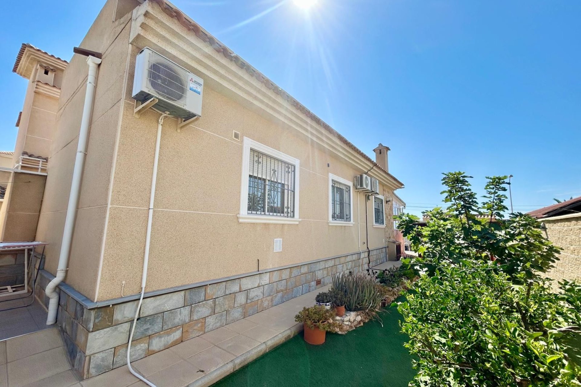 Reventa - Villa -
Torrevieja - La Siesta