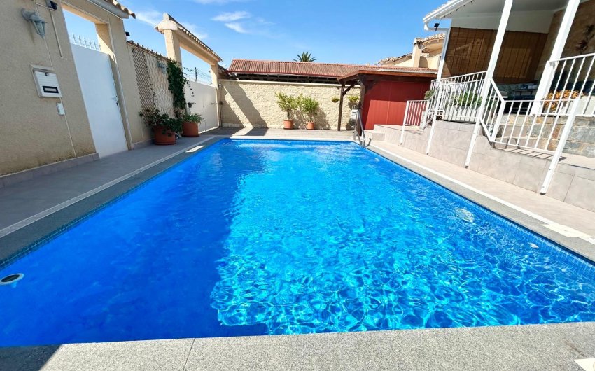 Reventa - Villa -
Torrevieja - La Siesta