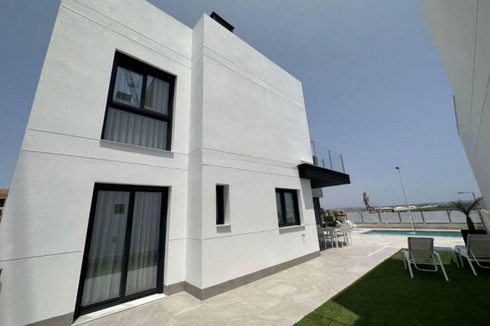 Reventa - Villa -
Torrevieja - Los Balcones - Los Altos del Edén