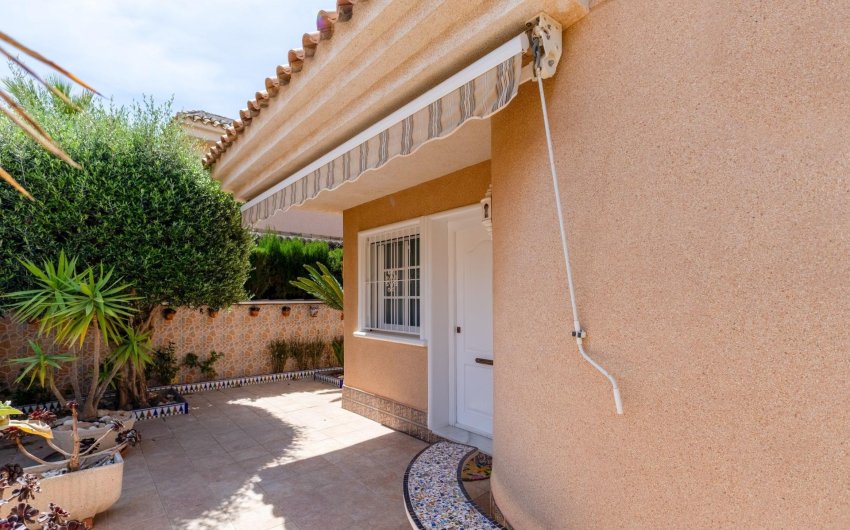 Reventa - Villa -
Torrevieja - Los Balcones - Los Altos del Edén